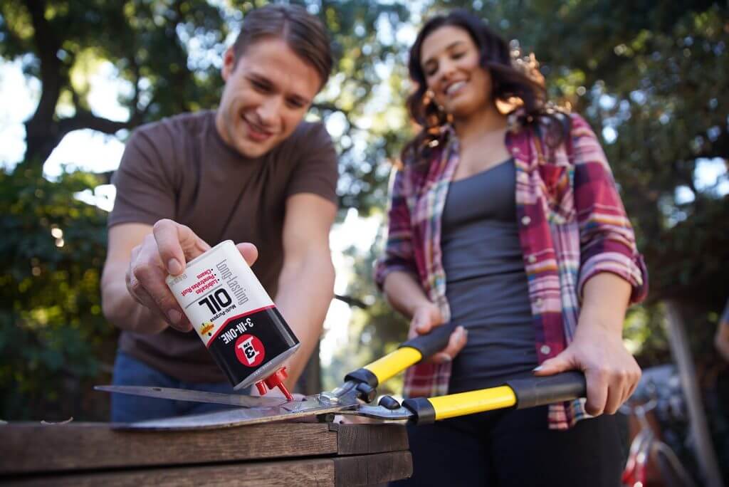 MultiPurpose Oil NonAerosol Lubricant 3INONE